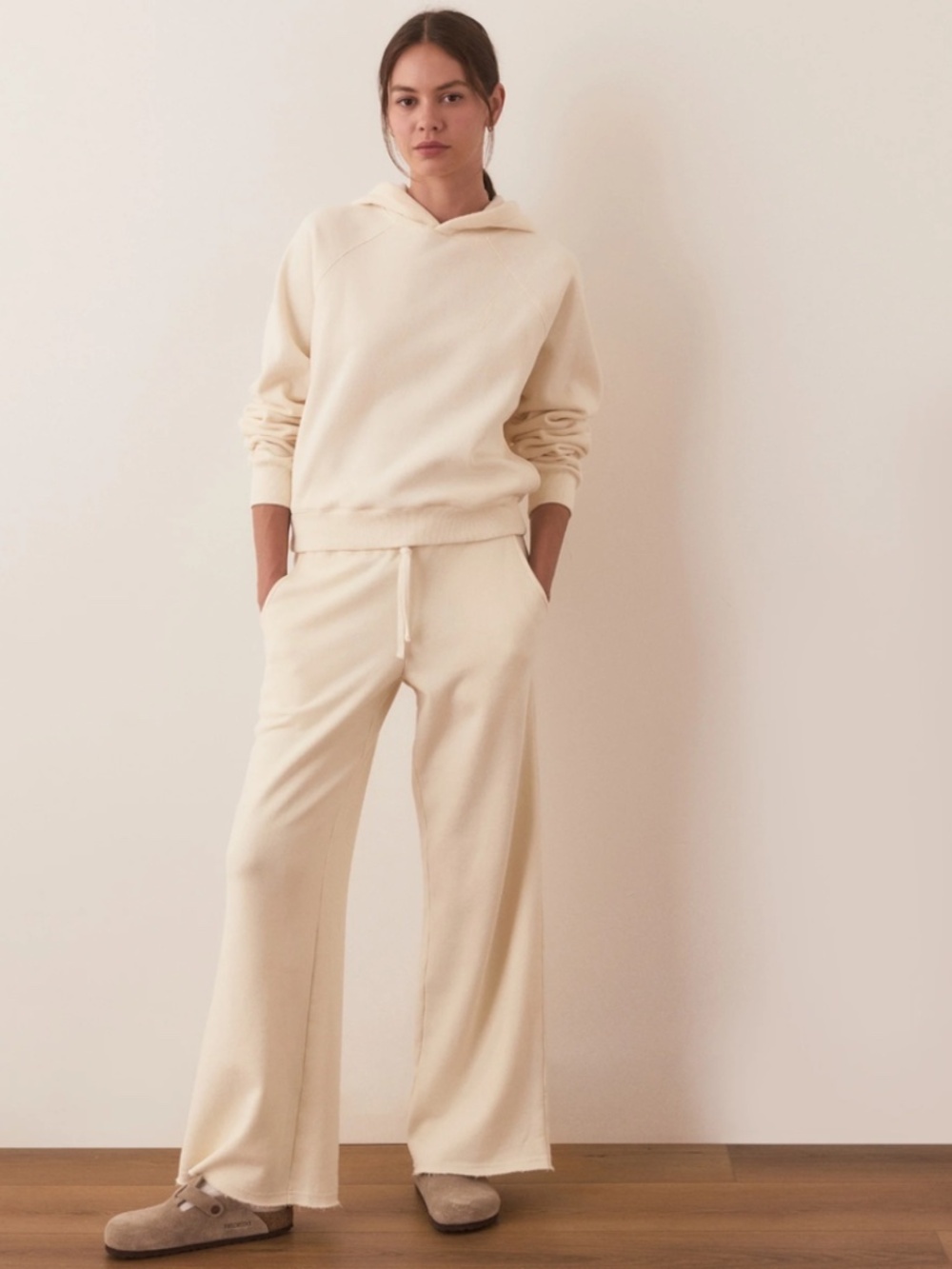MARINE LAYER Cloud 9 Women’s L Cream Wide Leg Sweatpant Fleece Athleisure Cozy - Picture 3 of 16